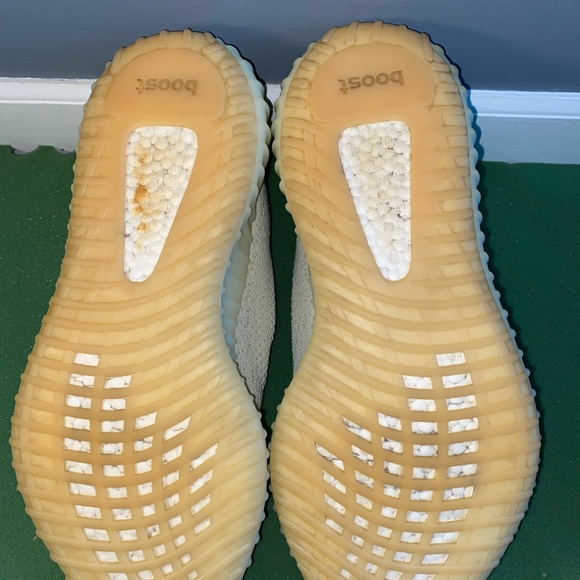 Yeezy 350 V2 butters - Picture 5 of 10